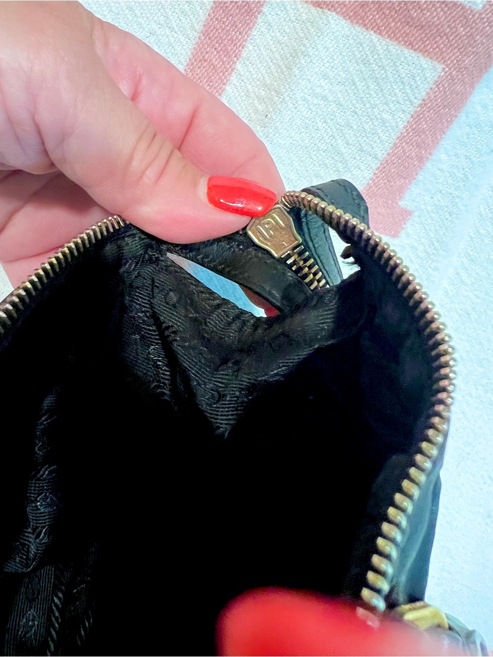 PRADA!⭐️Black Nylon and leather Bag with Gold Hardware - Picture 8 of 11
